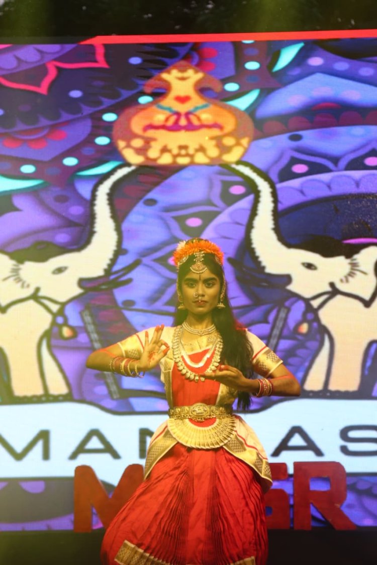 సందడే.. సందడి